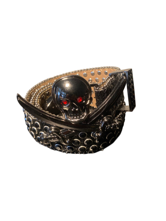 "PIRATE SKULL" STUDDED BELT